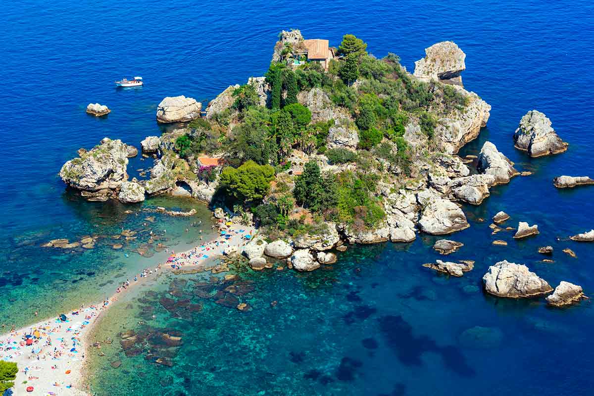 Isola-Bella-di-Taormina
